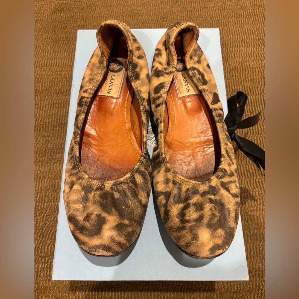 Lanvin leopard print leather ballet flats size 38/7.5.
